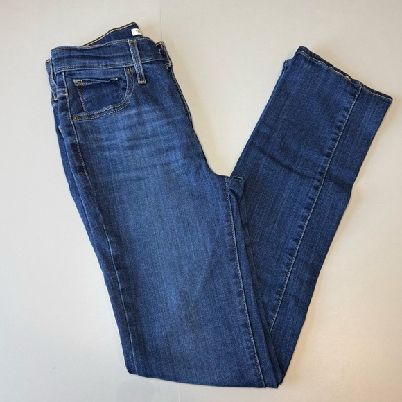 Levi's High Rise straight Dark Blue Women's Jeans - Picture 2 of 6